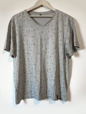 OneWay Animal Illustration Graphic Tee 100% Cotton V-Neck XL